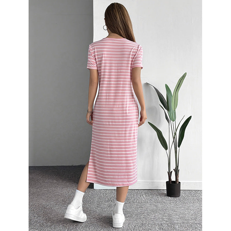 Woman wearing the Modarine striped short-sleeve midi t-shirt dress