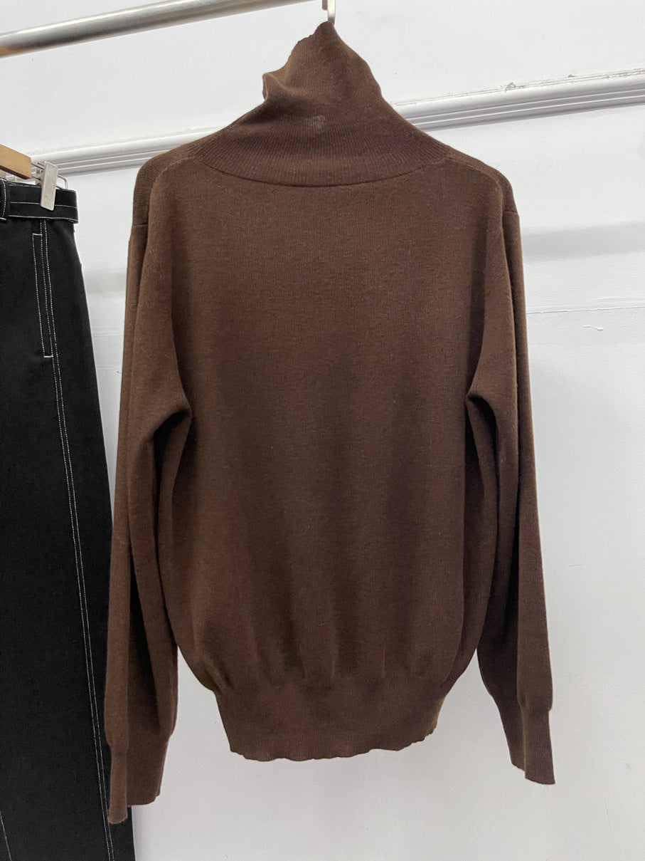Batwing-Sleeve Cashmere Turtleneck Sweater