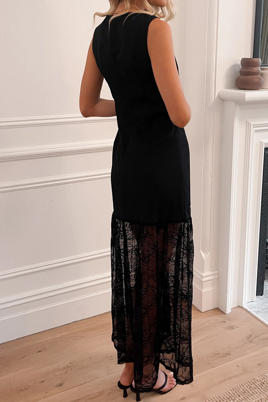 Sleeveless Floral Lace Panel Maxi Dress