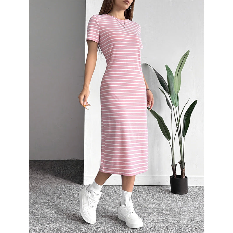 Woman wearing the Modarine striped short-sleeve midi t-shirt dress
